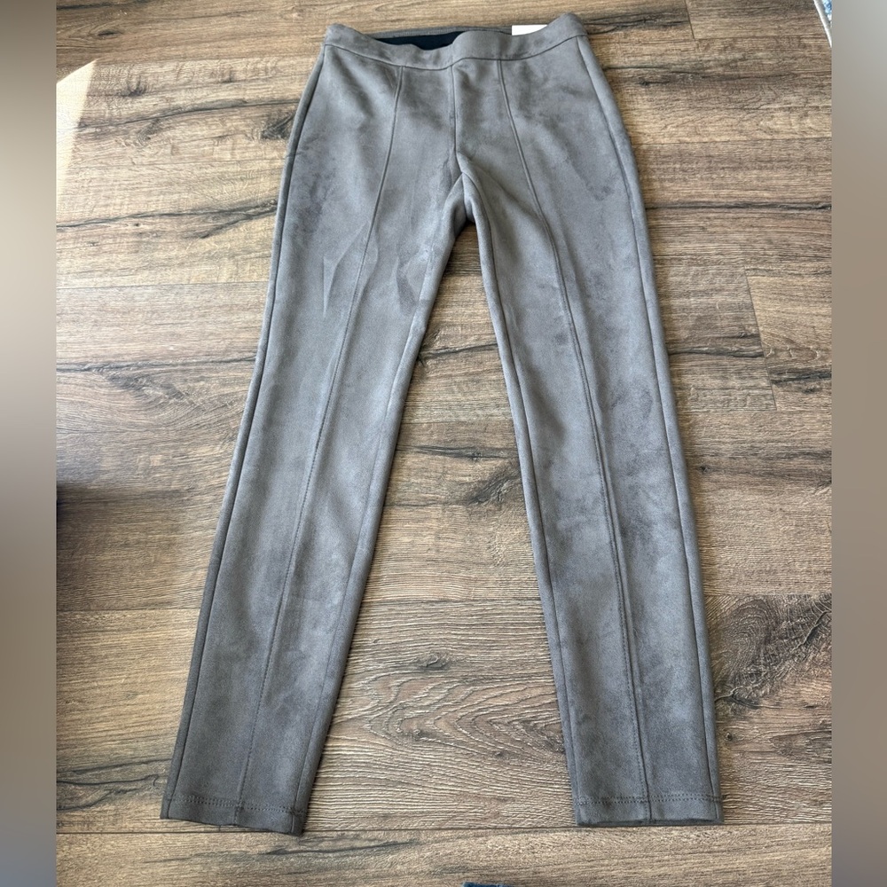 Gray Suede-Look Dress pant leggings size 4 NWT  white house black market
